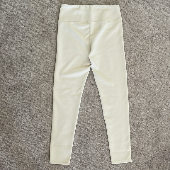 Mono B Cream yoga pants. Size Large. - Picture 2 of 5